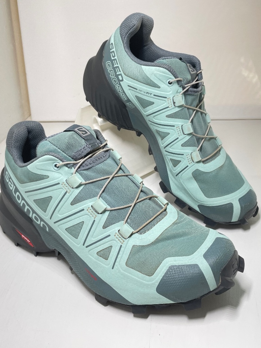 Salomon Speedcross 5 Womens 7 Mint Green Gray Trail Running Shoes Quicklace Hike